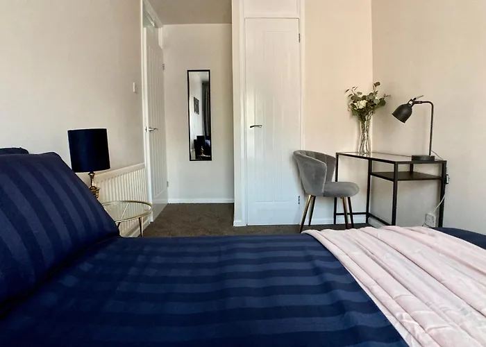 Erin Way Apartments